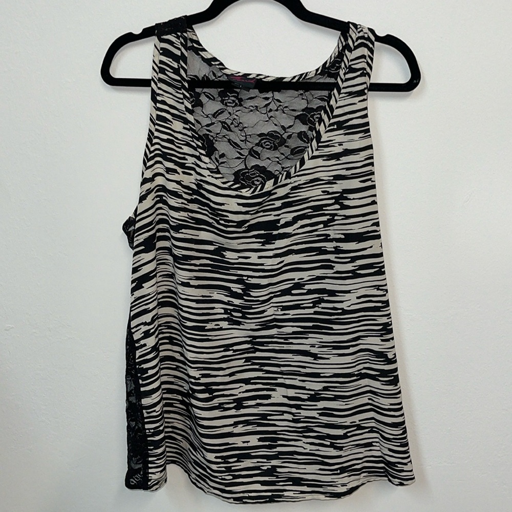 Torrid size 1 black and white silky tank with black rose lace back